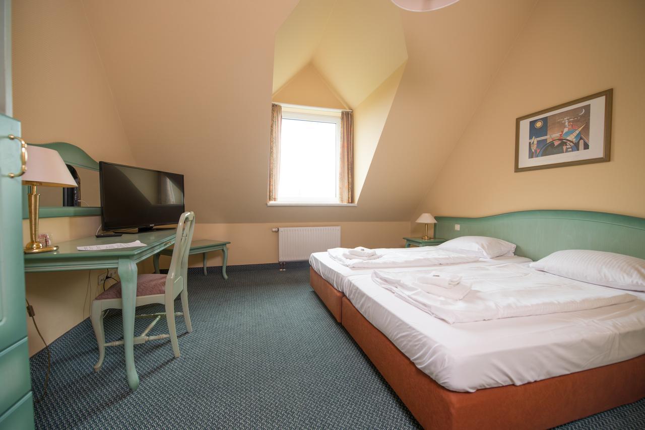 Hotel Ziegenkrug Schweriner Tor Pampow Eksteriør bilde