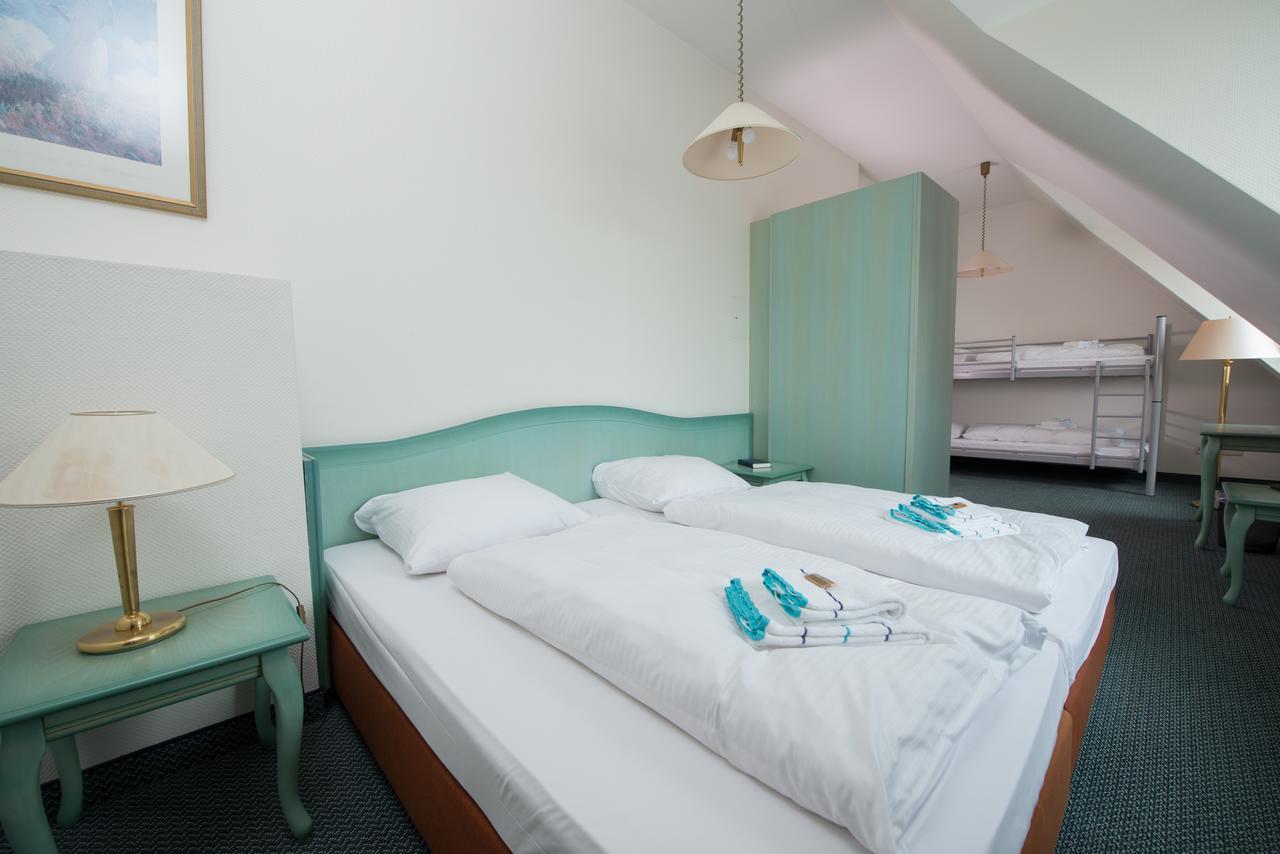Hotel Ziegenkrug Schweriner Tor Pampow Eksteriør bilde
